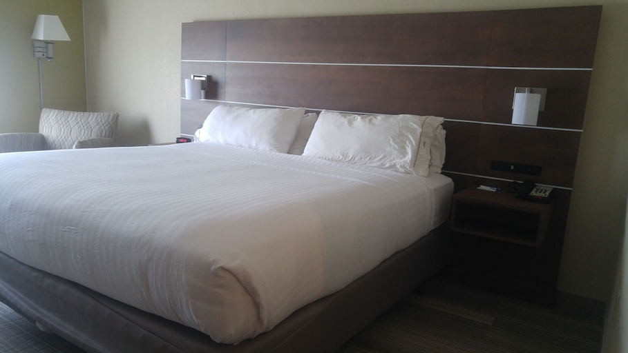 Bedroom 2, Comfort Inn & Suites Miami - Route 66, Ottawa