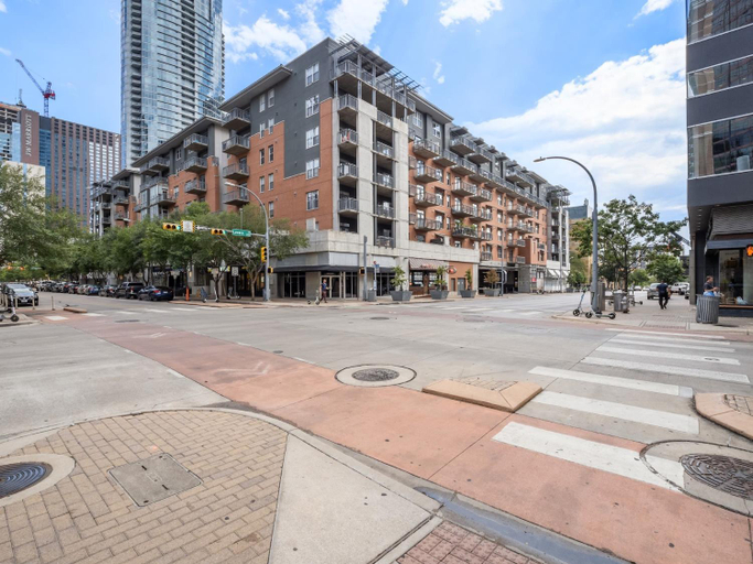 Exterior & Views 1, Kasa Downtown Austin, Travis