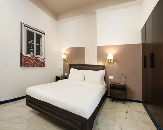 Room 2, Bedchambers Suite Near Sector 29, Gurgaon