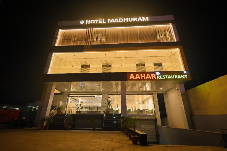 Entrance 3, Madhuram Hotel, Faizabad
