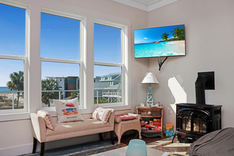 Living area 3, Abalonian House, Bay