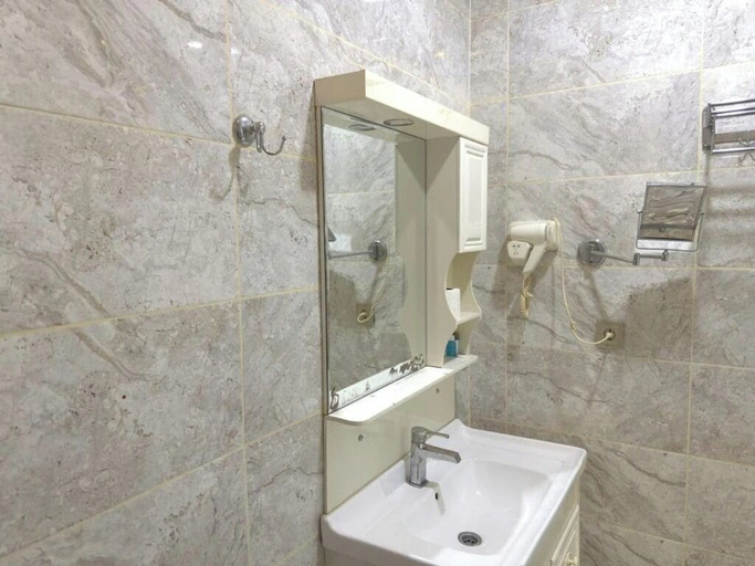 Bathroom 5, Eleon Hotel, Baku