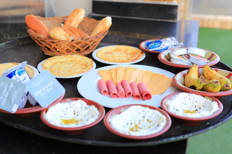 Food & Drinks 4, Golden Pyramids View Inn, Al-Ahram