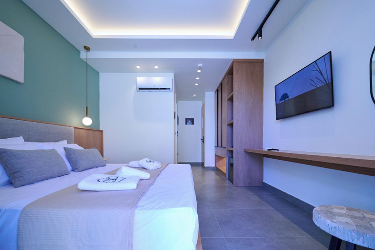Bedroom 3, Monarco Executive Rooms, South Aegean