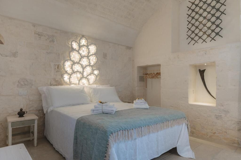 Bedroom 5, Borgo Altobello, Brindisi