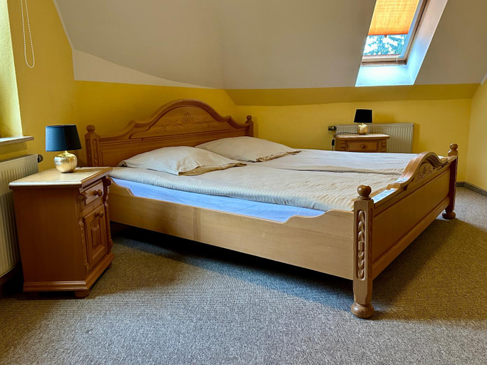 Bedroom 3, Hotel La-Pergola, Spree-Neiße