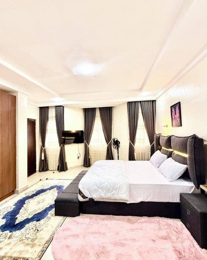 Room 2, Declans Apartment, AbujaMun