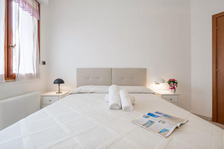 2, Spacious apartment in Alghero, Sassari