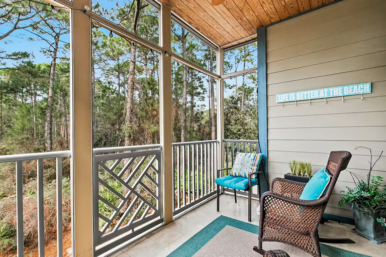 Property grounds 3, Paradise 2205, Walton