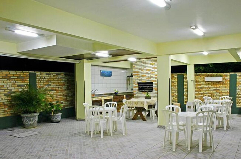 Food & Drinks, Residencial Ramo de Acacia, Bombinhas