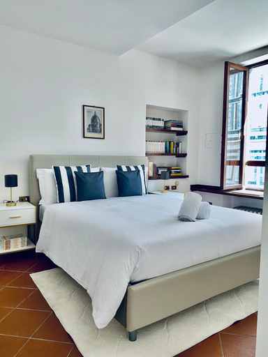 Bedroom 2, La Mandorla Iconic Duomo View, Florence