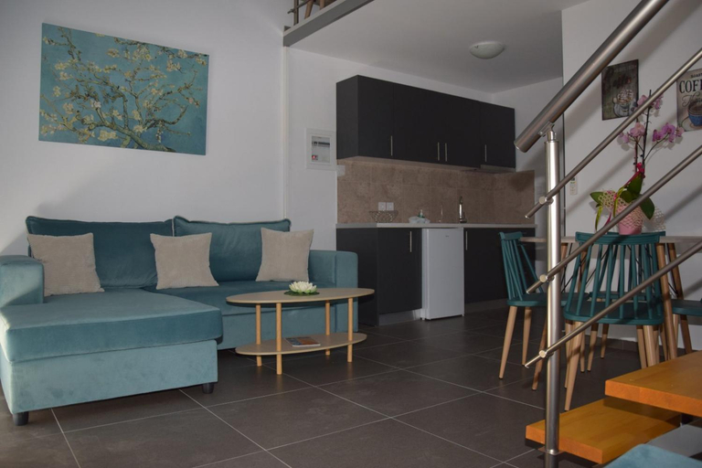 Others 5, Olympia Suites, West Greece