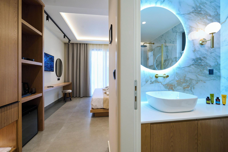 Bathroom 5, Monarco Executive Rooms, South Aegean