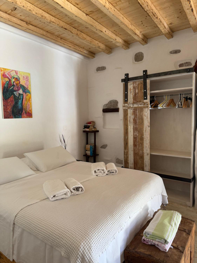 Bedroom 2, Venereum Apartments, South Aegean