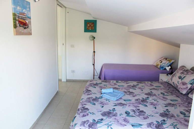 Room 5, A Casuzza di Pina e Raffaele - Appartamento a due passi dal mare, Ragusa