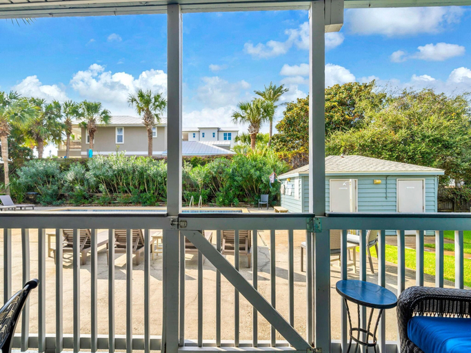Terrace/patio 4, Inlet Sands 105, Walton
