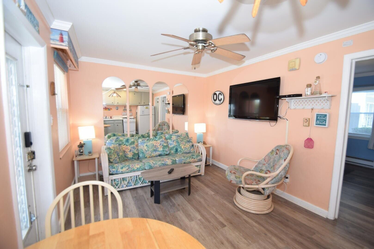 Living area 4, Virginian 4 1 Bedroom Apts, Worcester