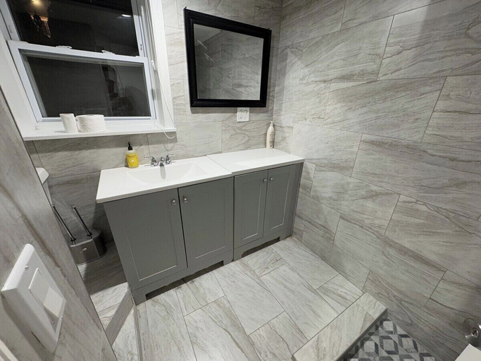 Bathroom 3, Luxe 1BR Oasis - Prime NY Stay, Westchester
