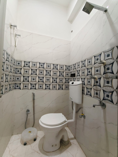 Bathroom, Hotel Shiv Sagar, Varanasi