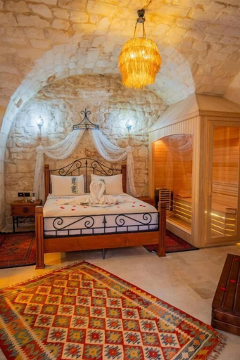Room 4, Mihrumah Konagi, Merkez