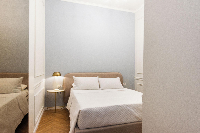Bedroom 2, La cle de la maison, Napoli