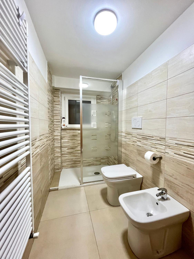 Bathroom 3, Assisi Suite Apartment con annessa Tavernetta La Lavanda, Perugia