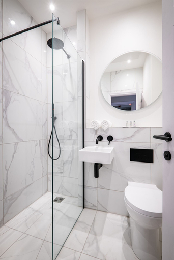 Bathroom 2, Dalton Apartment 2, Lancashire