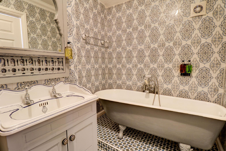 Bathroom 4, Ebenezer's Place, Kent