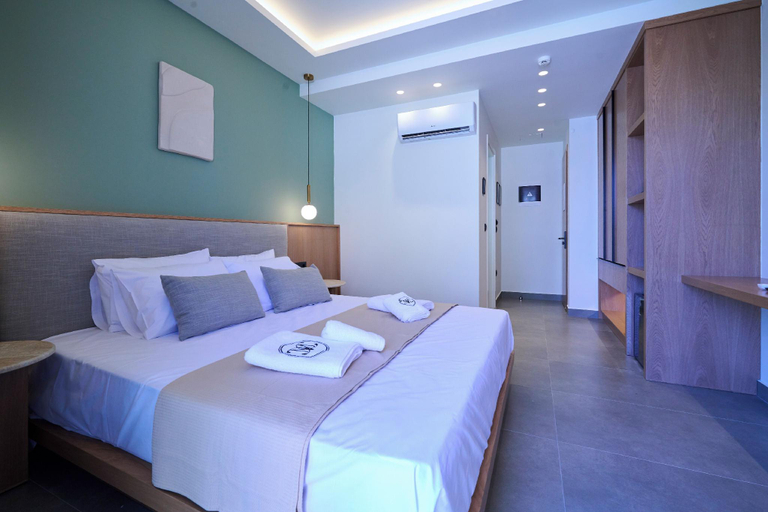 Bedroom 4, Monarco Executive Rooms, South Aegean