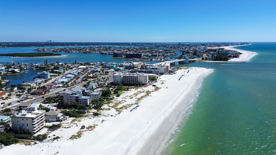 Beach 3, Ocean Sands 1-501, Pinellas
