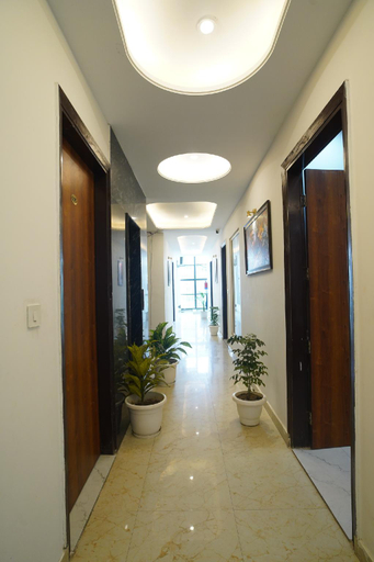 Public Area 3, MK Regency, Gautam Buddha Nagar