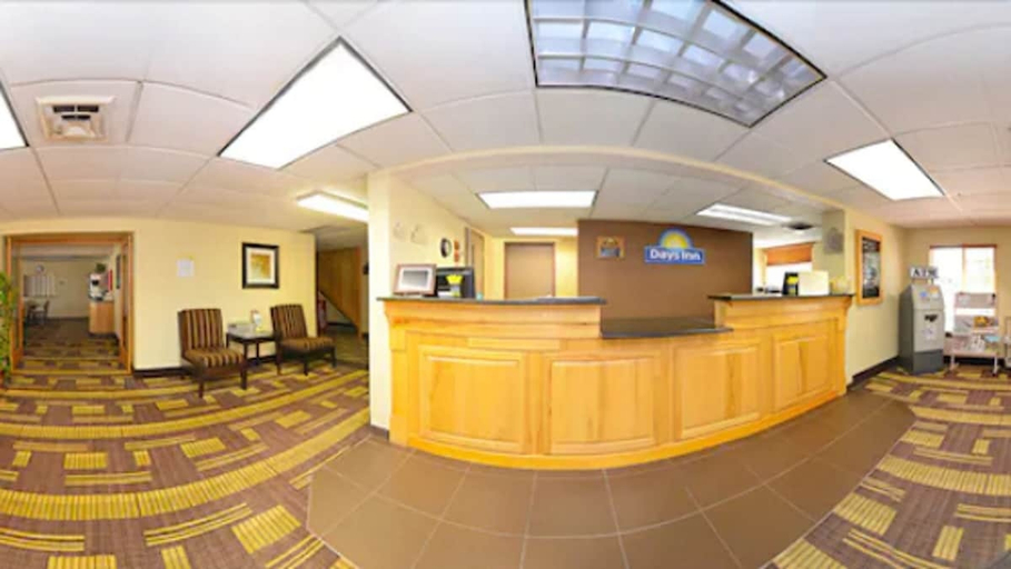 Public Area 2, Days Inn by Wyndham Bismarck, Burleigh