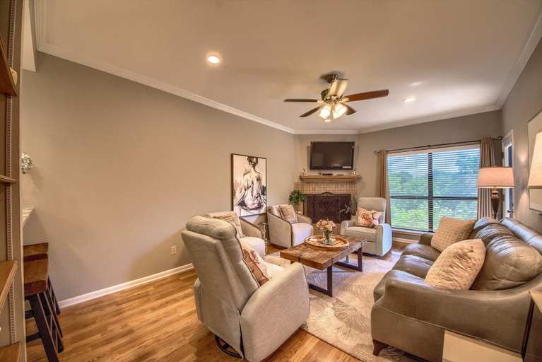 Living area 3, The Float Inn 3 Cw B209 3 Bedroom Condo by RedAwning, Comal