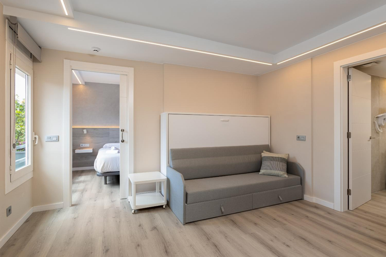 Others 3, Aparthotel Vilassar, Barcelona