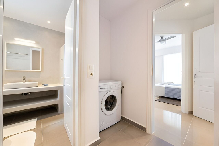 Bathroom 5, Naousa Center Living, South Aegean