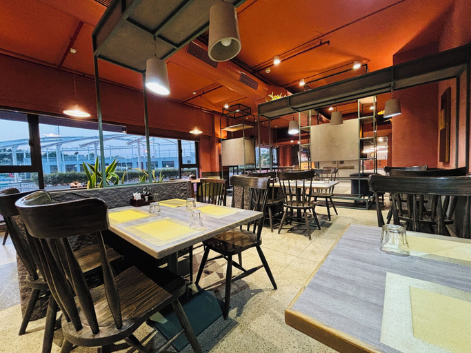 Food & Drinks 5, Ibiza Hotel, Ahmadabad