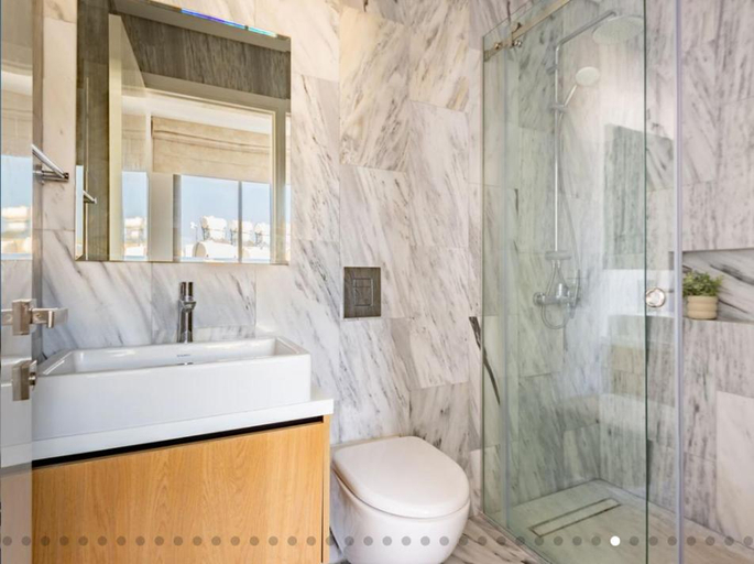 Bathroom, Olive Shared Pool Apartments