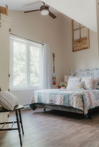 Room 2, The Klinck House, Simcoe