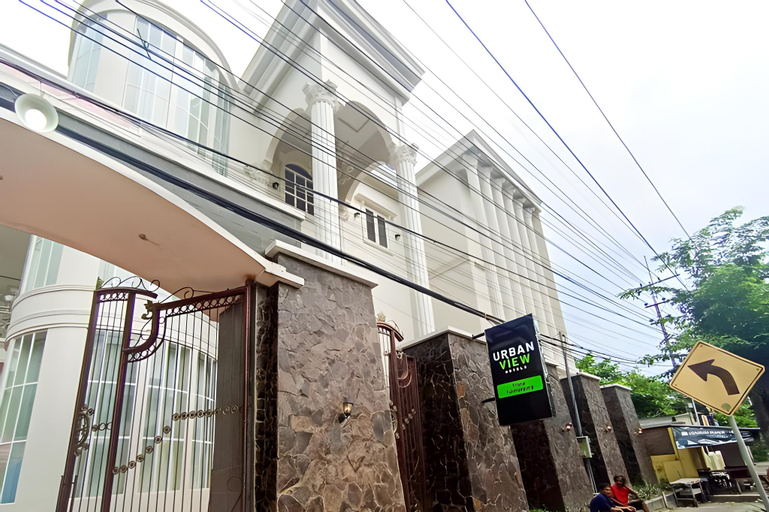Exterior & Views 2, Urbanview Hotel Trisna Tulungagung, Tulungagung