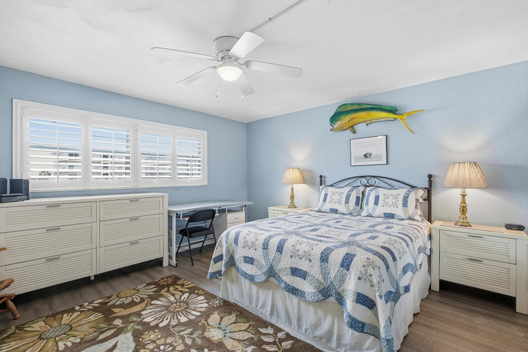 Room 1, Zodiac 4, Volusia