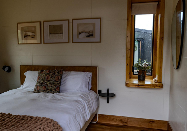 Bedroom 2, Finger Lakes Treehouse, Wayne