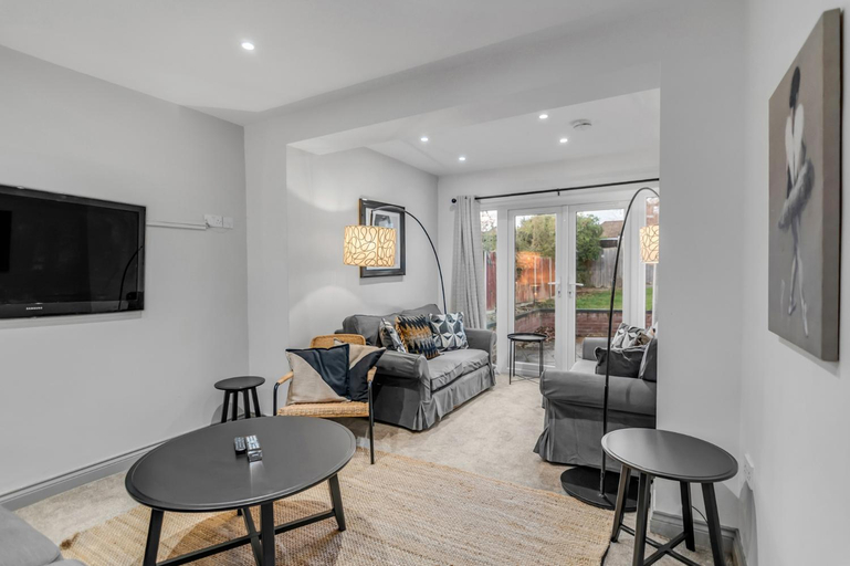 Others 3, 7 Bed House Pitchford Road, Norfolk