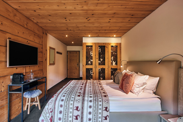 Room 5, Hôtel de l'Etable, Monthey