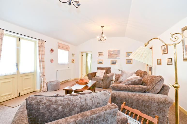 Others 5, The Hayloft, Isle of Wight