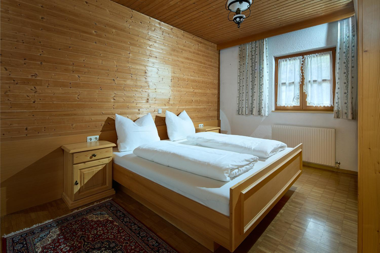 Bedroom 4, Alt Montafon Hotel Appartements, Bludenz
