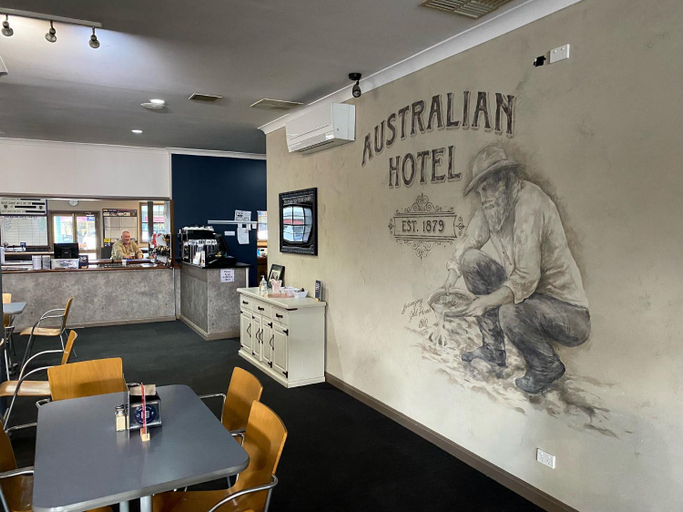 Food & Drinks 4, Australian Hotel Young, Young