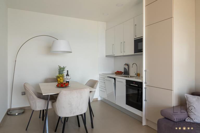 Room 3, Intempo Building by Leo Apartments , Alicante