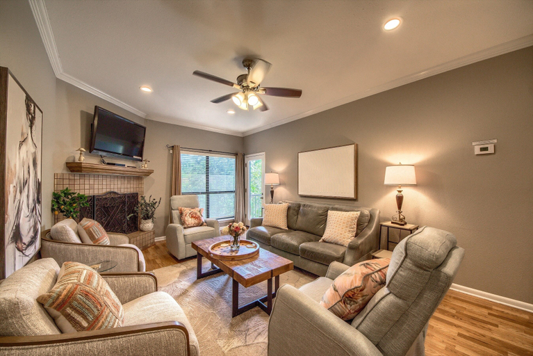 Living area 5, The Float Inn 3 Cw B209 3 Bedroom Condo by RedAwning, Comal