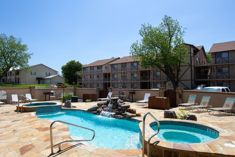 Pool 3, Ww D101 2 Bedroom Condo, Comal