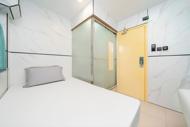 Room 2, Joy Hella Inn, Kowloon